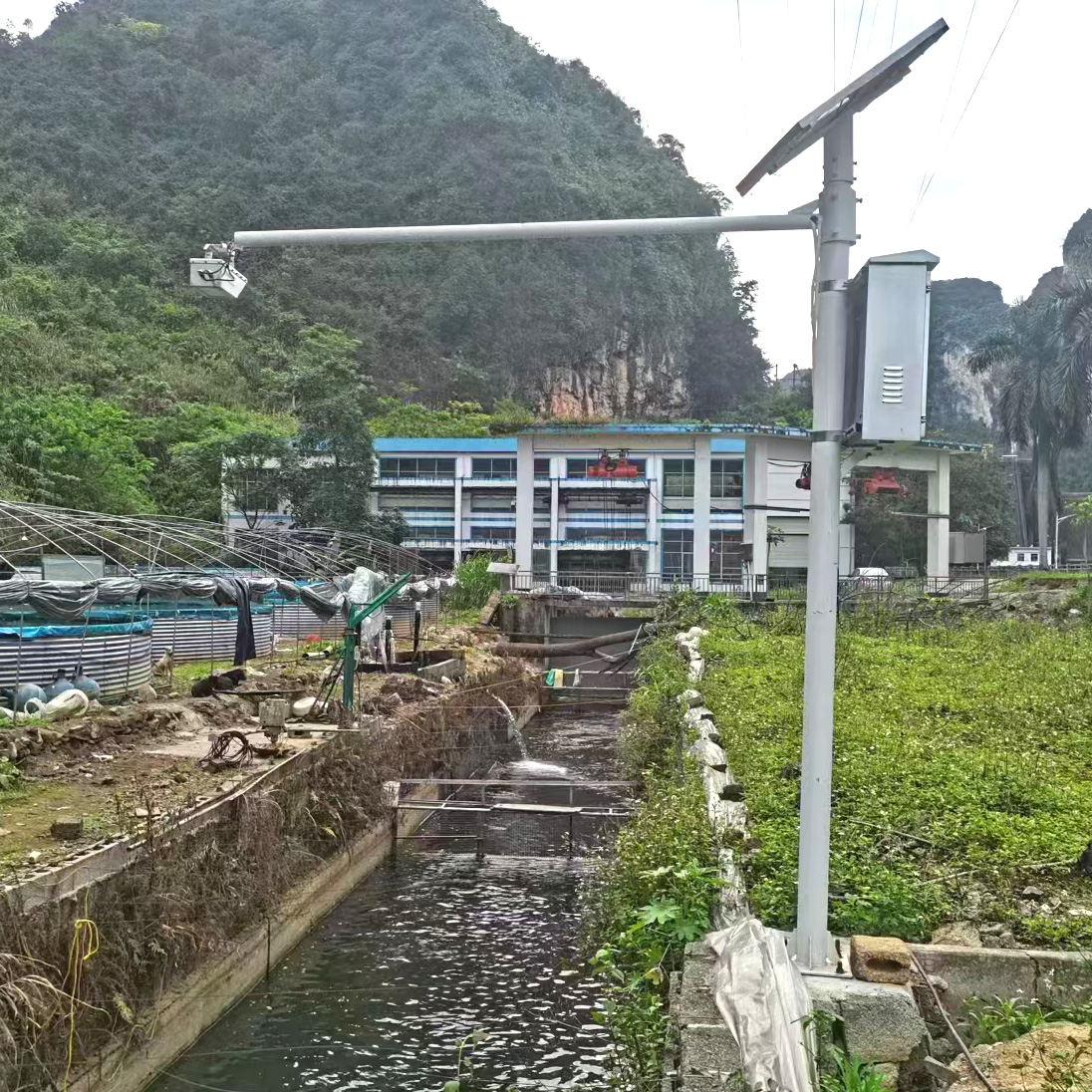 阜陽(yáng)界首靳寨鄉(xiāng)雷達(dá)流速流量?jī)x工程